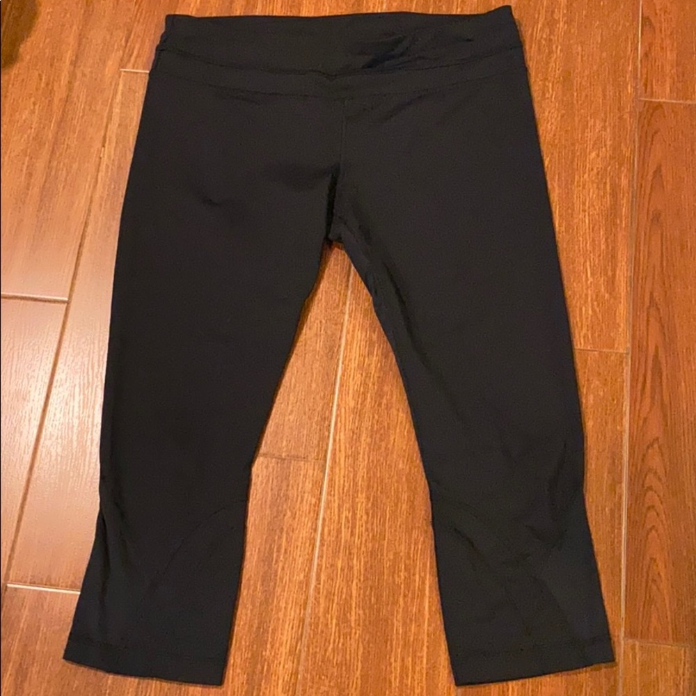 Lu Lu Lemon Cropped legging